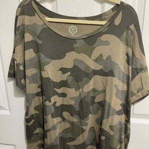 Maurices 24/7 camo top, XXL